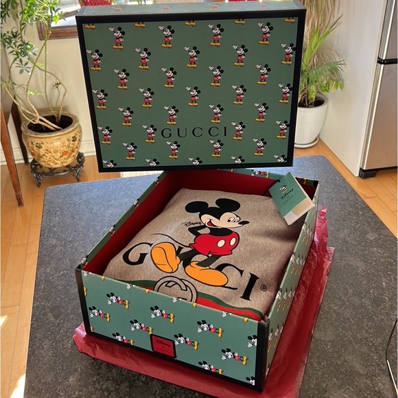 🦁 Gucci x Disney Mickey Mouse Embossed Logo Hoodie - Picture 12 of 14